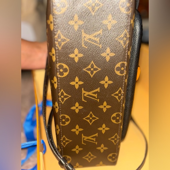 Louis Vuitton purse EXCELLENT CONDITION FULL INCLUSION - Picture 8 of 14